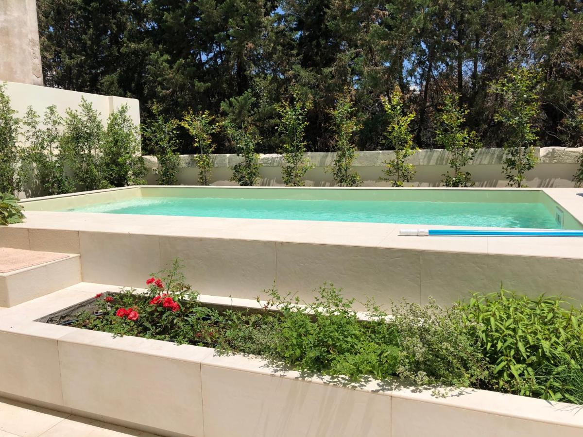 Carlo V - Con Piscina E Giardino Privati Daire Lecce Dış mekan fotoğraf