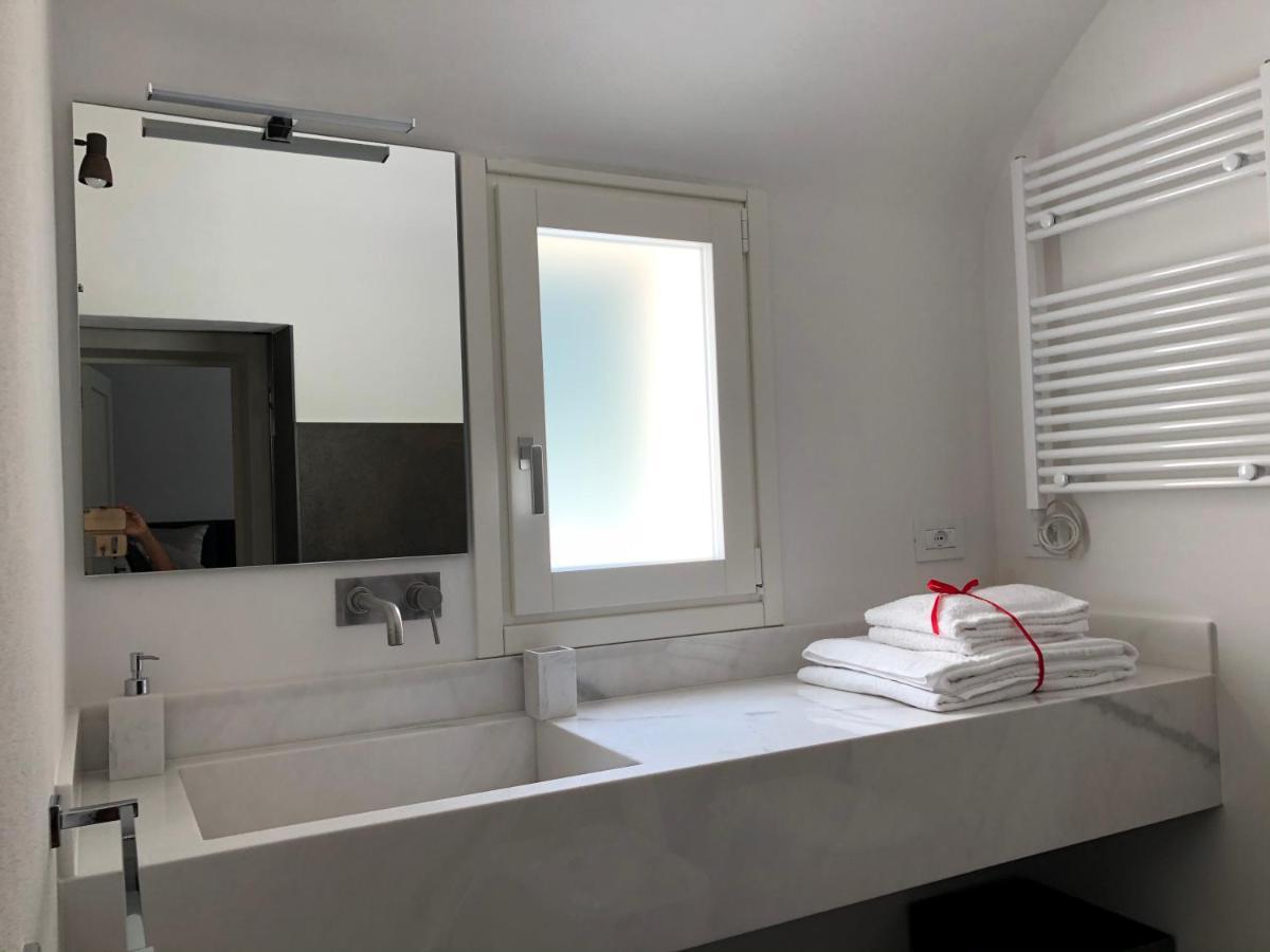 Carlo V - Con Piscina E Giardino Privati Daire Lecce Dış mekan fotoğraf