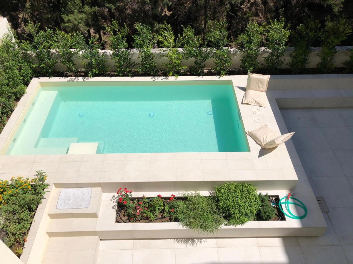 Carlo V - Con Piscina E Giardino Privati Daire Lecce Dış mekan fotoğraf