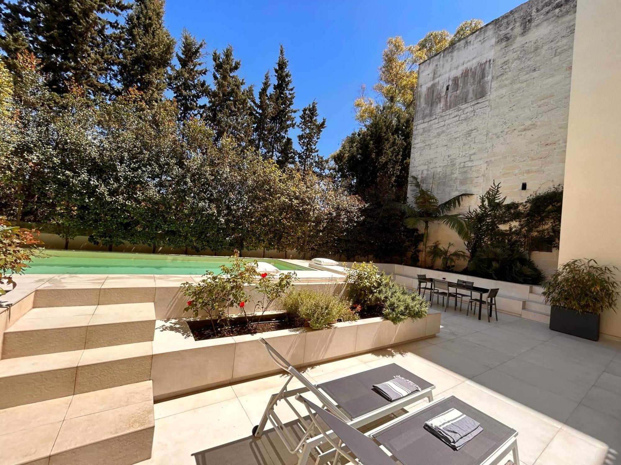 Carlo V - Con Piscina E Giardino Privati Daire Lecce Dış mekan fotoğraf